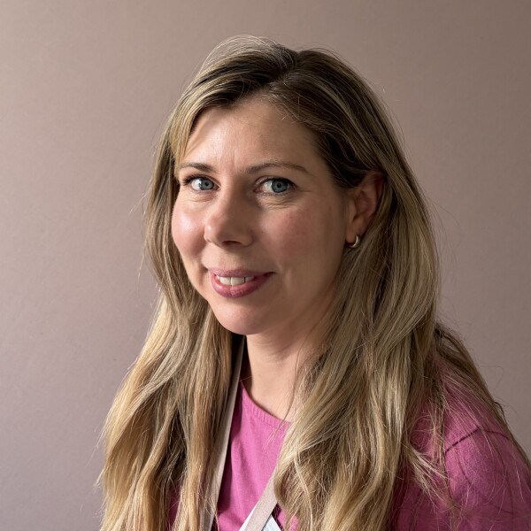 Dr Harriet Upton