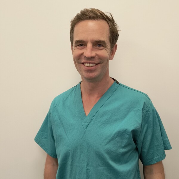 Dr Tim King