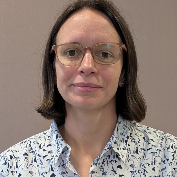 Dr Charlotte MacKenzie 